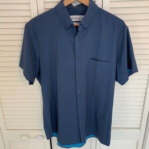 Mizzen+Main Leeward Short Sleeve Button Down Shirt Blue Trim Fit Mens L Techwear
